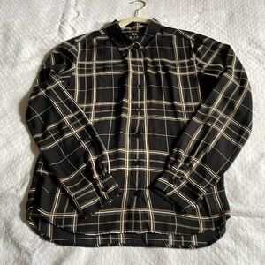 Uniqlo plaid poly button down blouse